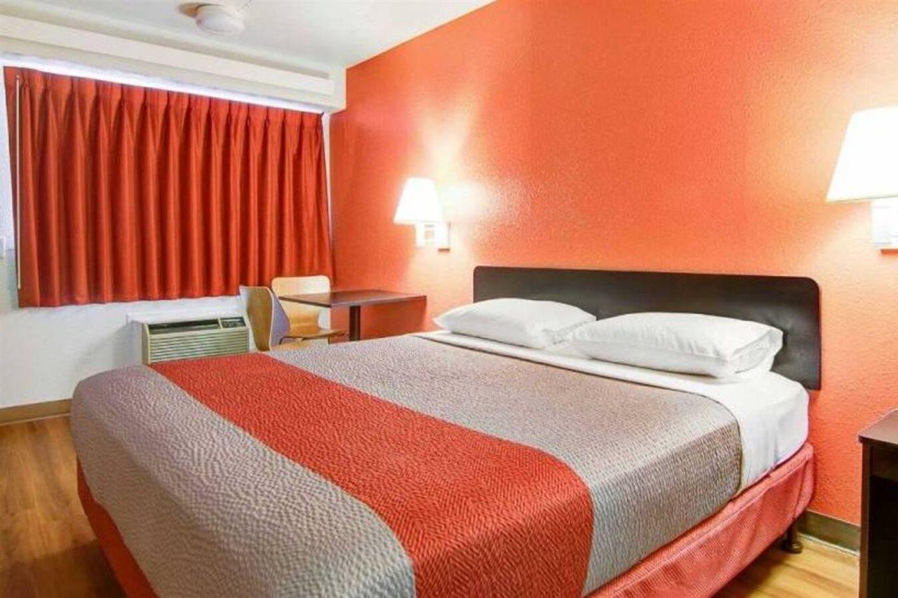 Motel 6-Springfield, Mo - North Екстериор снимка