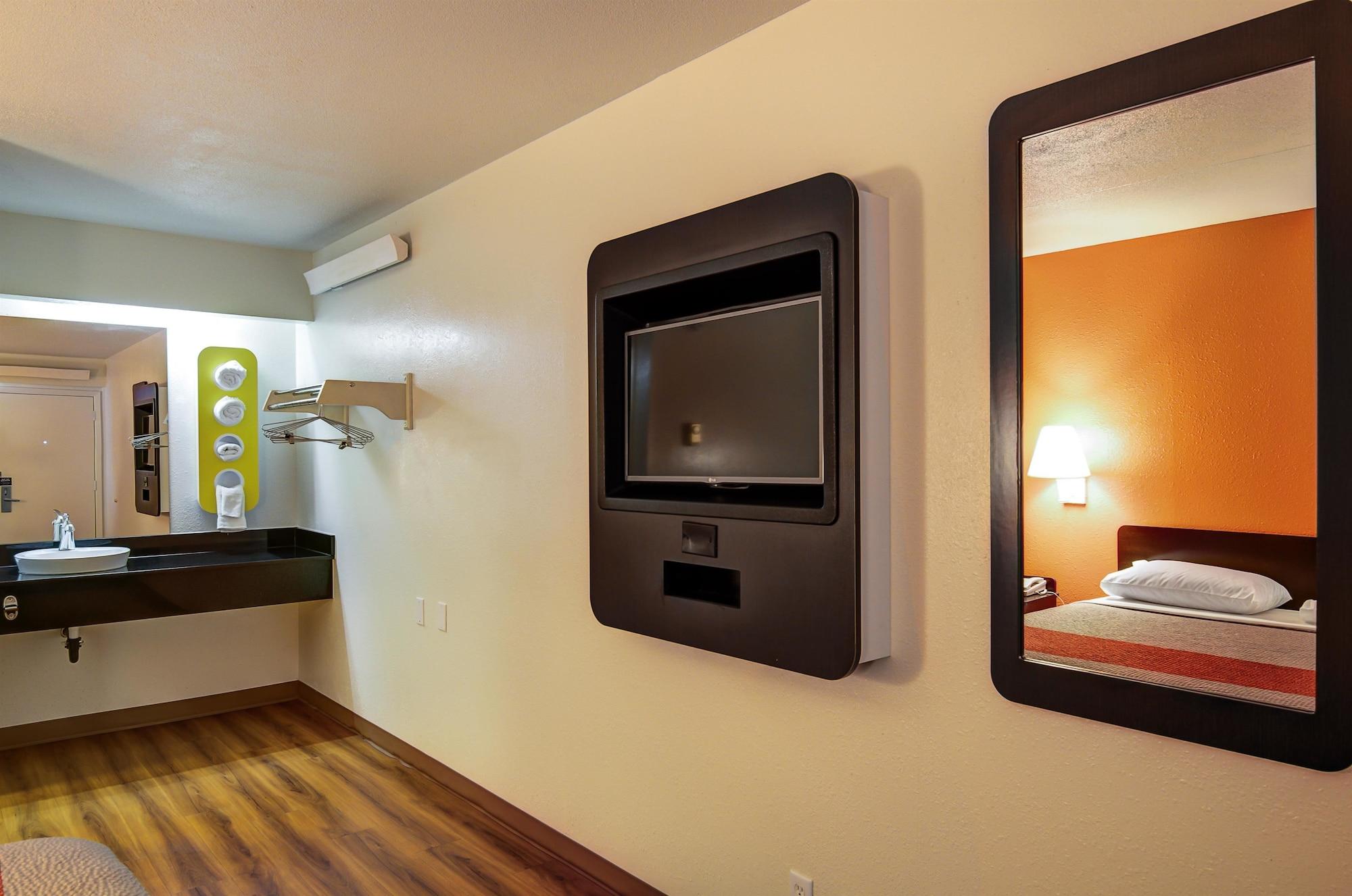 Motel 6-Springfield, Mo - North Екстериор снимка